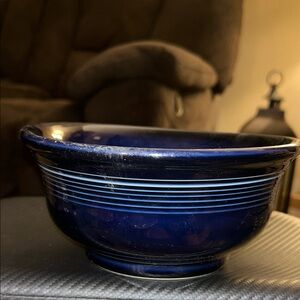 Vintage Fiesta (7 5/8" x 3.5") Mixing Casserole Bowl in cobalt Blue Very Clean